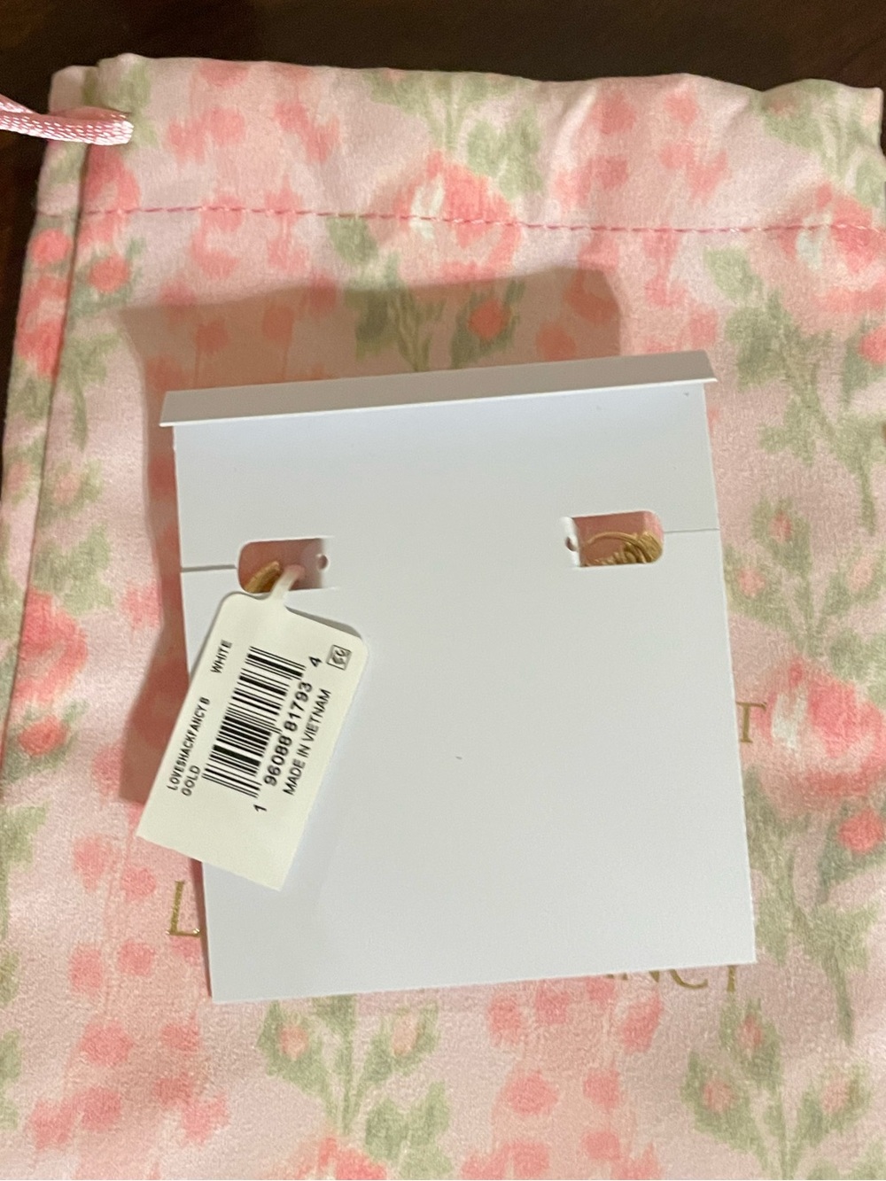 NWT Kendra Scott x LoveShackFancy Bow Convertible Huggie Earrings Gold - Picture 3 of 3